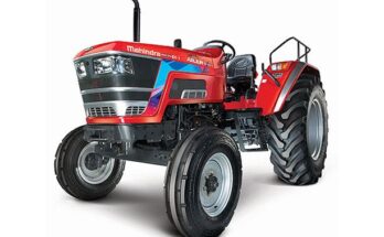 How has been the tractor sales of Mahindra in May’21?