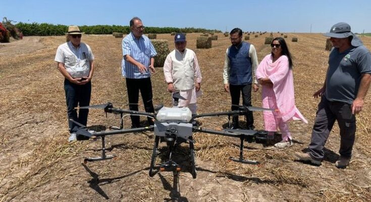 Indian minister visits Israel’s Agricultural Research Organization and agri companies