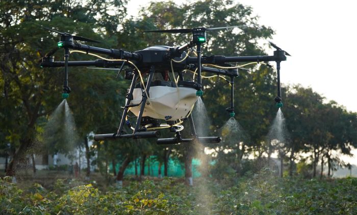 afbalanceret acceleration tjære Hyderabad-based startup Marut Drones gets DGCA certification for AG 365  agri drone - Agriculture Post