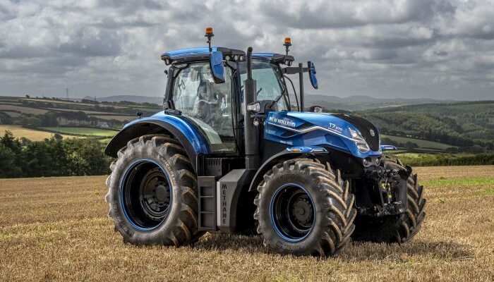 New Holland Agriculture unveils ‘world’s first’ LNG tractor