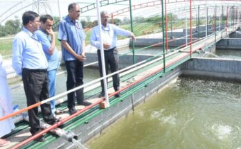 Abhilaksh Likhi, DoF OSD interacts fish farmers at farms of ICAR-National Bureau of Fish Genetic Resources