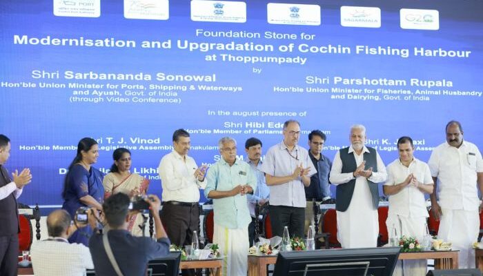 Govt approves projects amounting to Rs 7,500 Cr for development of modern fishing harbours
