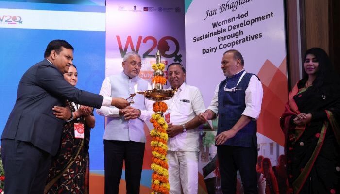 NDDB, GCMMF & W20 organise Jan Bhagidari event on women-led development through dairy cooperatives